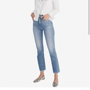 Madewell jeans, the perfect vintage style.